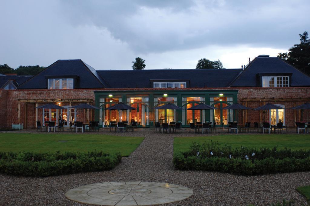 Walton Hall Hotel & Spa By Sunday Wellesbourne Exterior foto